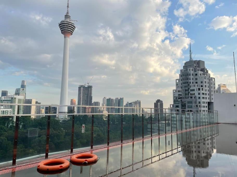 M101 Klcc Kl City King Suites By Livin كوالالمبور المظهر الخارجي الصورة